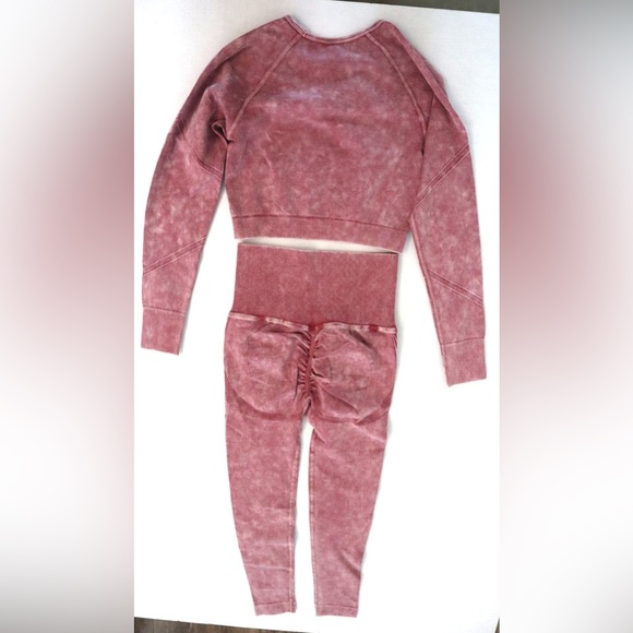 Sugar Popped Women's Sz S Berry Pink Cropped Top & Legging Extreme Lift Set - Picture 6 of 16